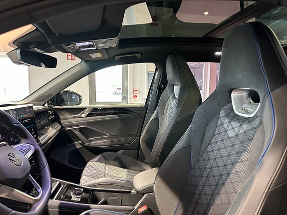 Volkswagen Tiguan 12 of 26