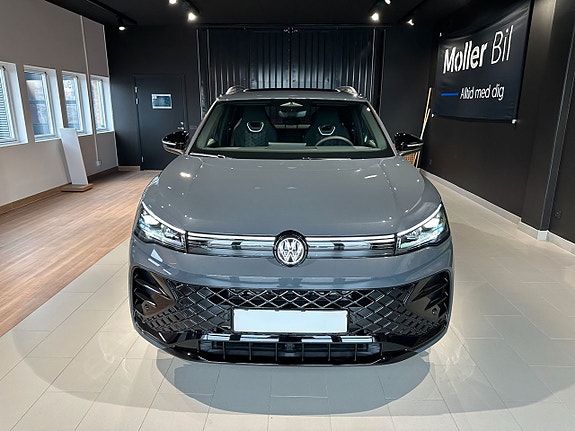 Volkswagen Tiguan 7 of 26