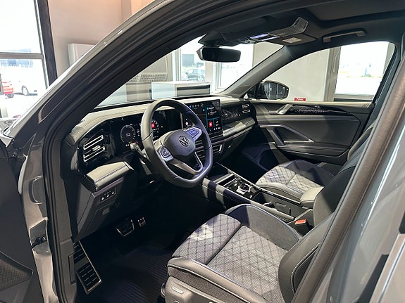Volkswagen Tiguan 11 of 26
