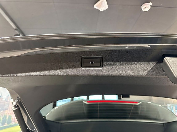 Volkswagen Tiguan 23 of 26