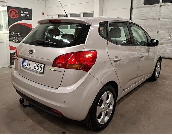 Kia Venga 4 of 23