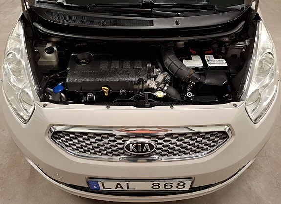 Kia Venga 11 of 23