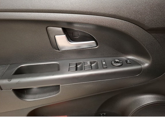Kia Venga 16 of 23