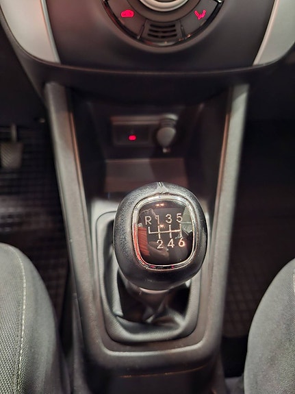 Kia Venga 13 of 23