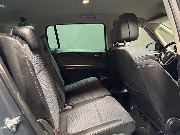Opel Zafira Tourer 8 of 11