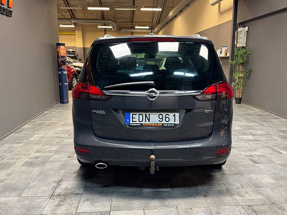 Opel Zafira Tourer 4 of 5