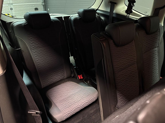 Opel Zafira Tourer 11 of 11
