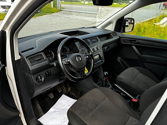 Volkswagen Caddy 12 of 19