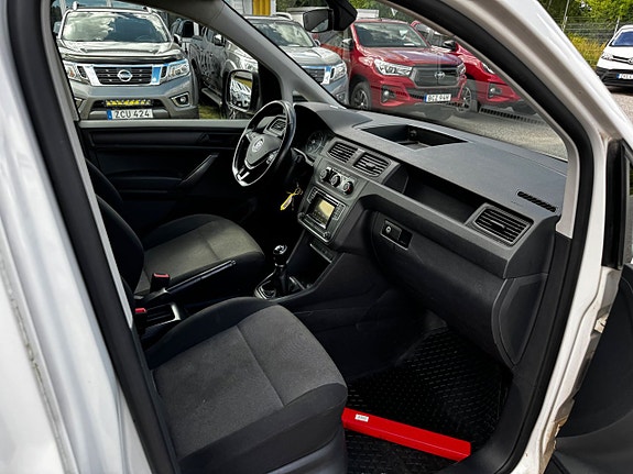 Volkswagen Caddy 10 of 19