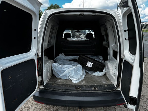 Volkswagen Caddy 13 of 19