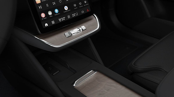 Volvo ES90 18 of 22
