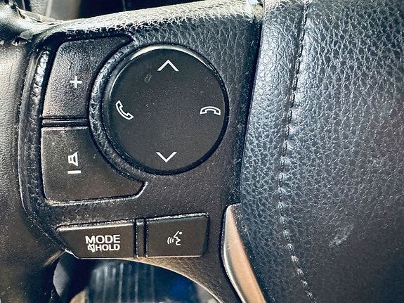 Toyota RAV4 12 of 25