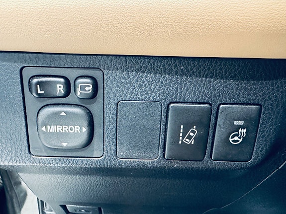 Toyota RAV4 15 of 25