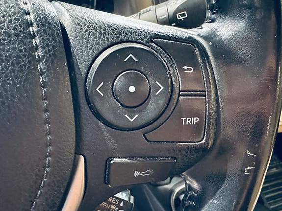 Toyota RAV4 13 of 25