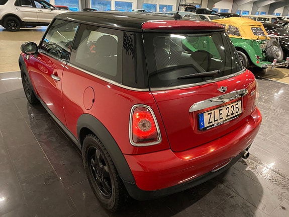 MINI One 4 of 14