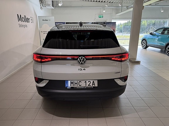 Volkswagen ID.4 4 of 5