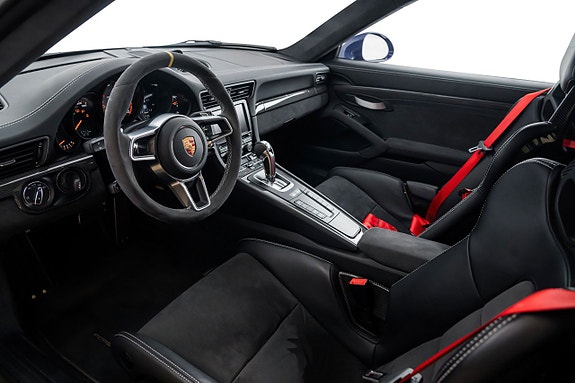 Porsche 911 GT3 RS 16 of 27
