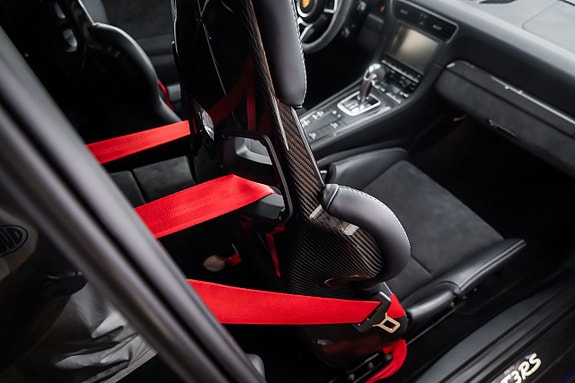 Porsche 911 GT3 RS 26 of 27