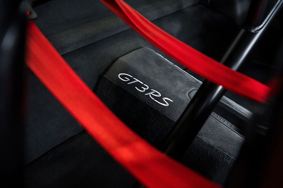 Porsche 911 GT3 RS 27 of 27