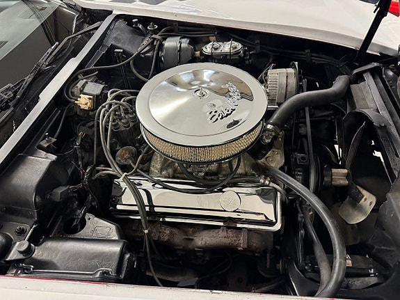 Chevrolet Corvette 24 of 24