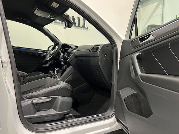 Volkswagen Tiguan 23 of 27