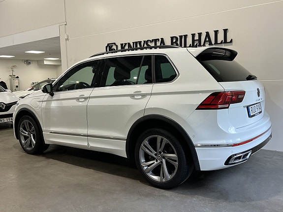 Volkswagen Tiguan 2 of 27