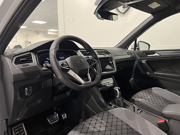 Volkswagen Tiguan 5 of 27