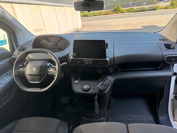 Peugeot Partner 6 of 8