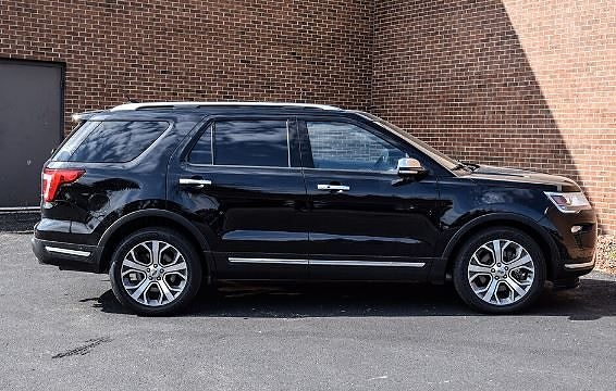 Ford Explorer 4 of 5