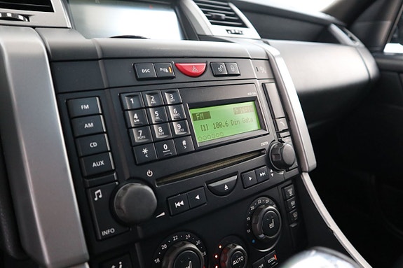 Land Rover Range Rover Sport 16 of 23