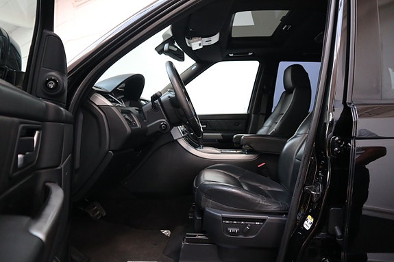 Land Rover Range Rover Sport 9 of 23