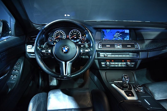 BMW M5 15 of 27