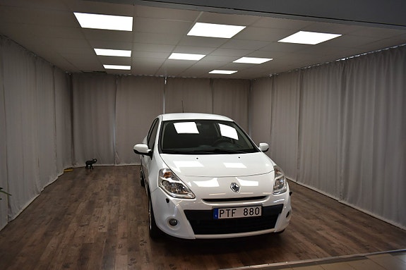 Renault Clio 9 of 19