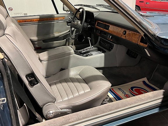 Jaguar XJS 11 of 15