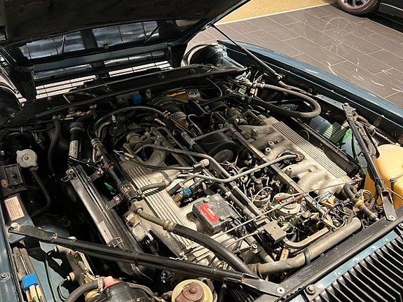 Jaguar XJS 14 of 15
