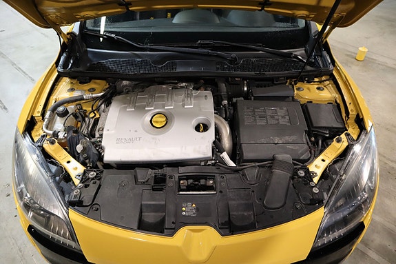 Renault Megane 22 of 24