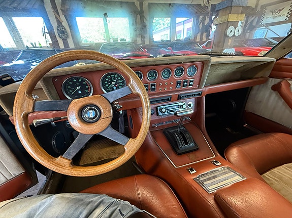 De Tomaso Pantera 28 of 30