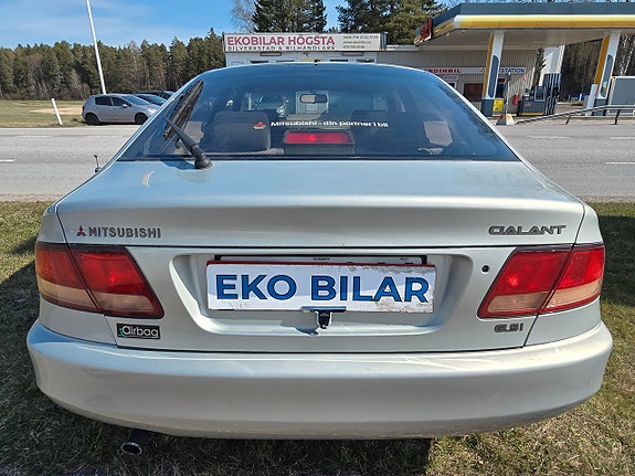 Mitsubishi Galant 4 of 5