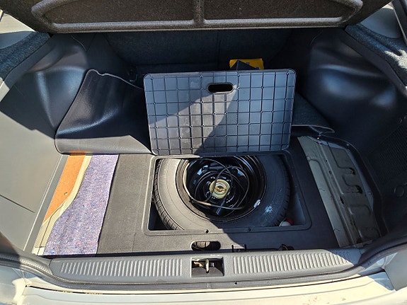 Mitsubishi Galant 13 of 15