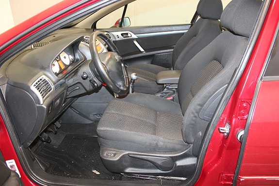 Peugeot 407 8 of 16