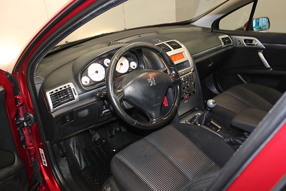 Peugeot 407 14 of 16