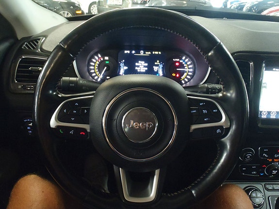 Jeep Compass 10 of 17