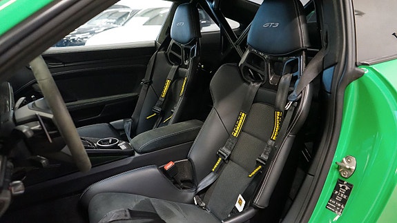Porsche 911 15 of 27