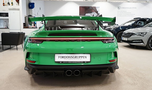 Porsche 911 6 of 27