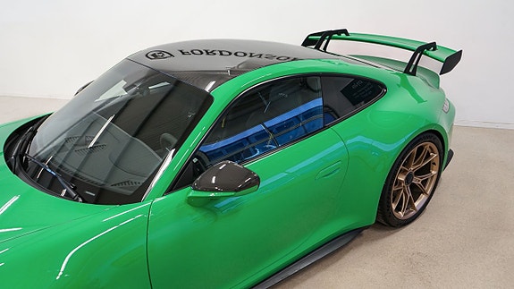 Porsche 911 3 of 5