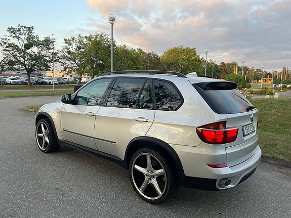 BMW X5 3 of 17