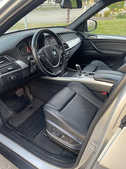 BMW X5 9 of 17