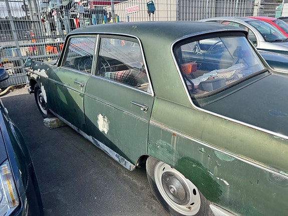 Peugeot 404 10 of 30