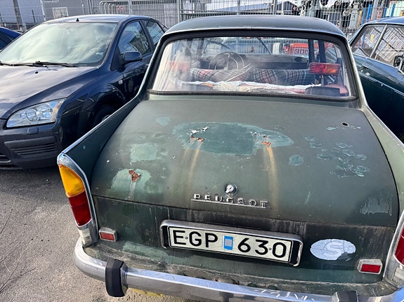 Peugeot 404 7 of 30