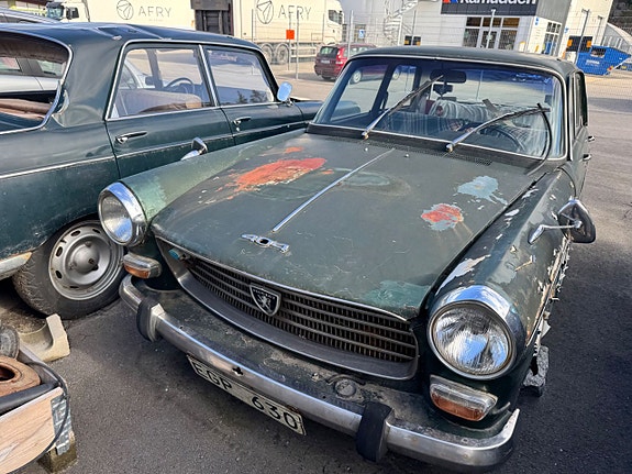 Peugeot 404 12 of 30